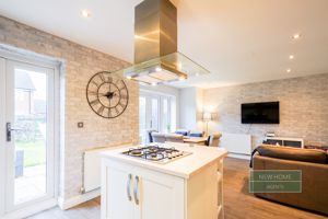 Photo 25- click for photo gallery